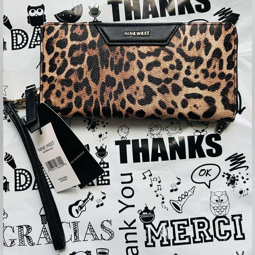 ✨Nine West Astoria SLG Leopard print wallet - Picture 2 of 3